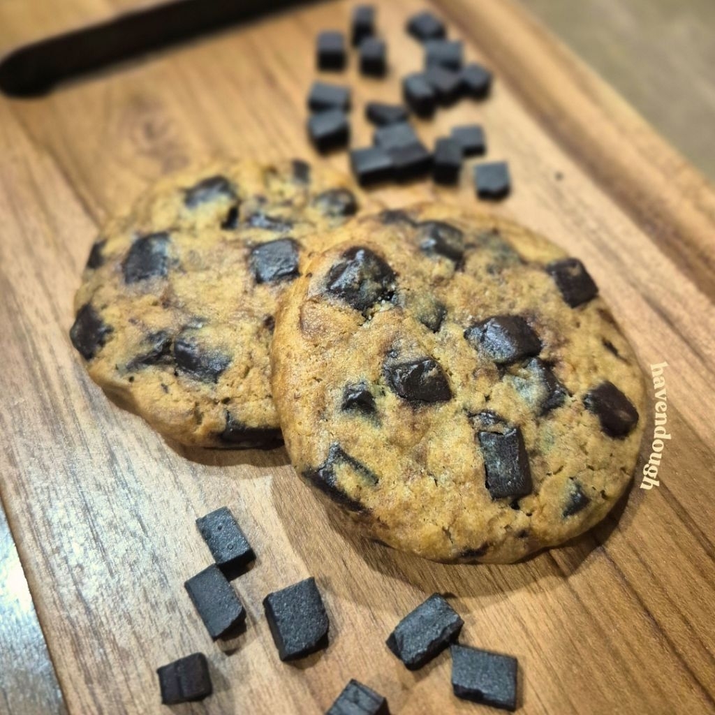 

Chocolate Chunks Cookie