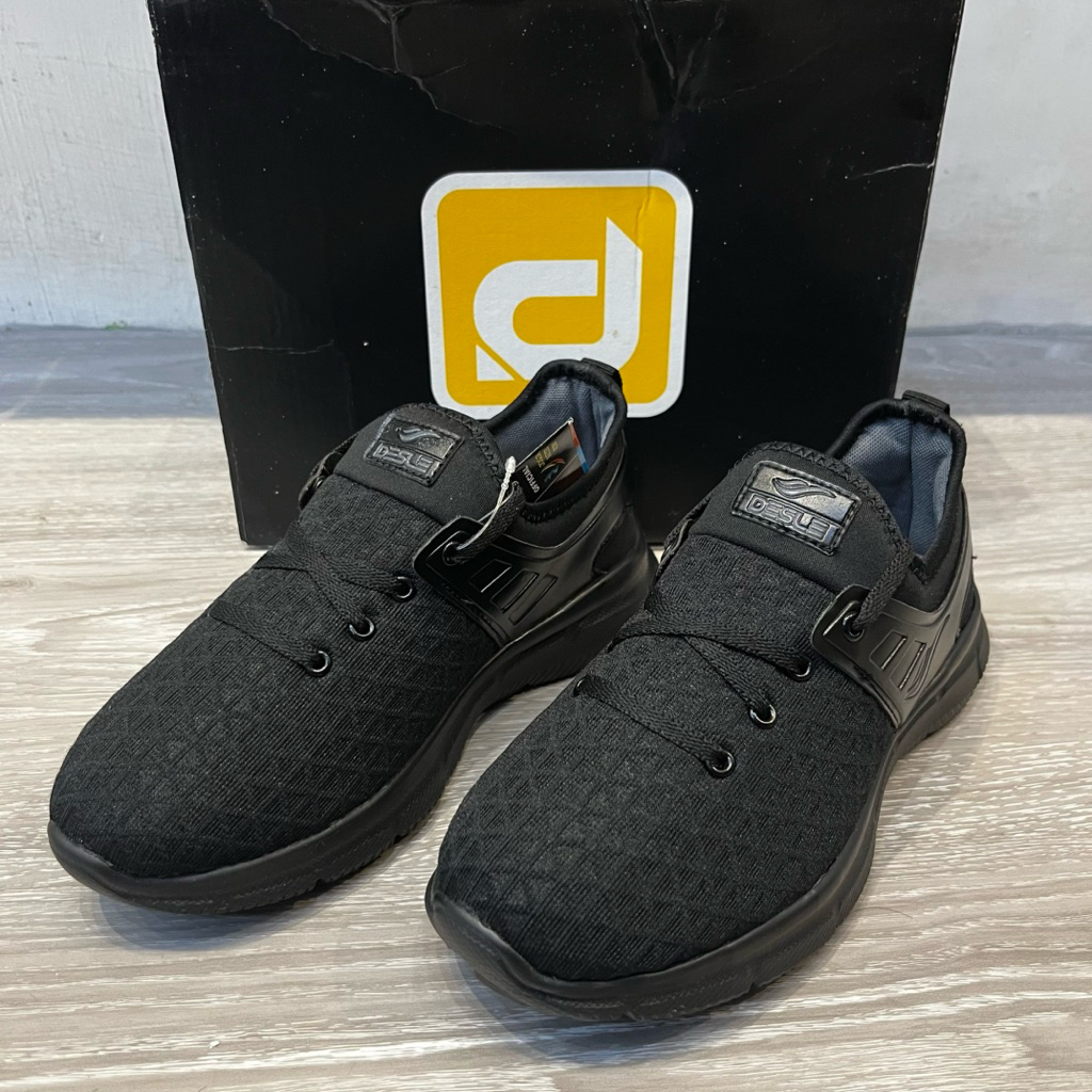 Desle - Sepatu Sekolah Anak / Sepatu Sneakers Anak | Erick Duncan - Hitam