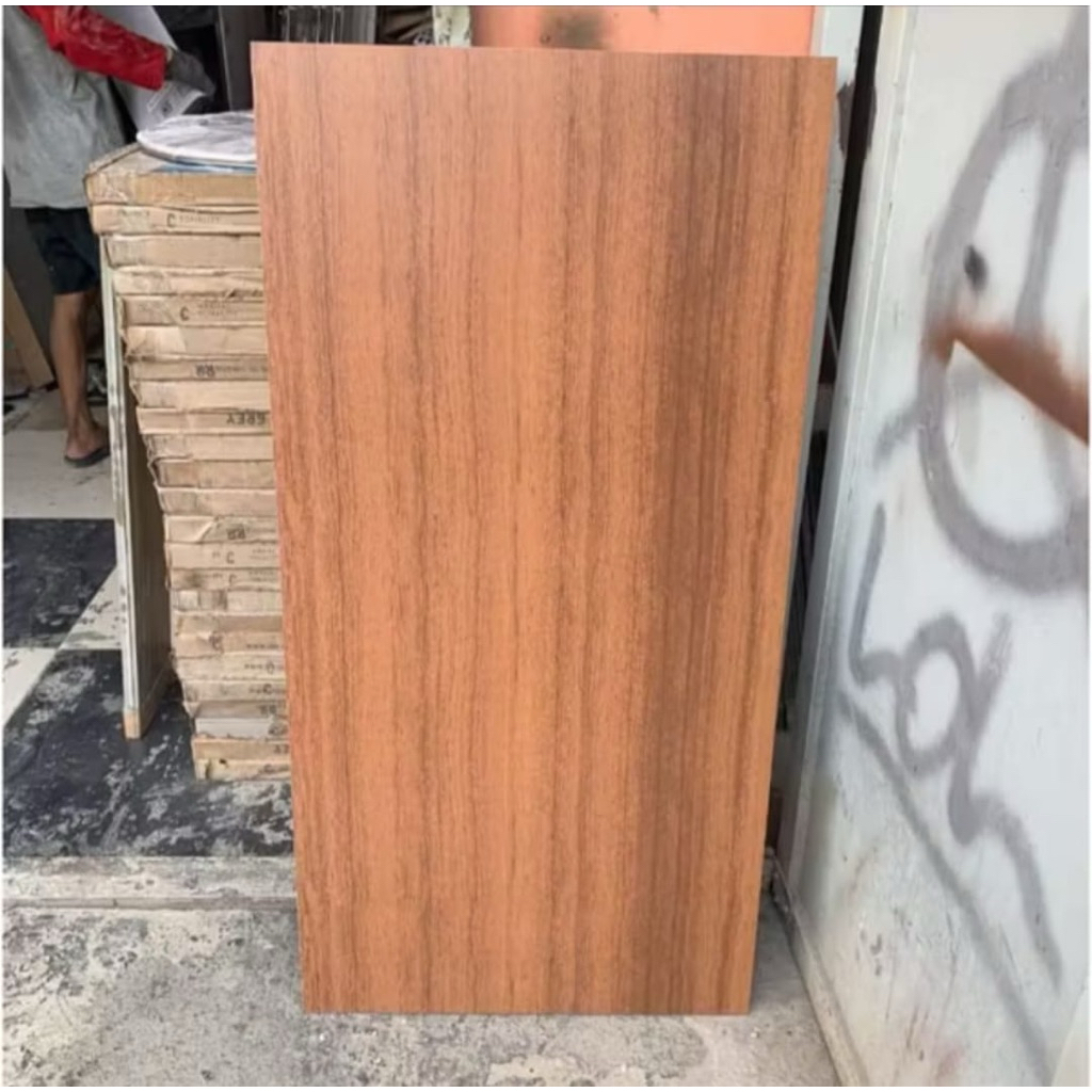 GRANIT LANTAI MOTIF KAYU 60x120 MAHOGANI