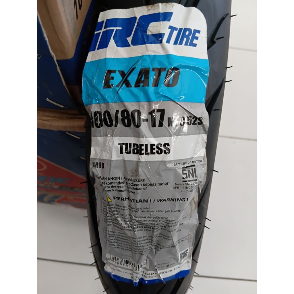 Ban Luar 100 / 80  Ring 17 Tubeless IRC Exato