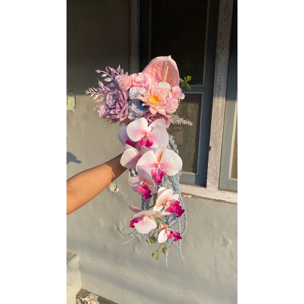 CASCADE BOUQET HAND BOUQUET BUKET PENGANTIN BUNGA MANTEN BUNGA PENGANTIN BUKET ANGGREK