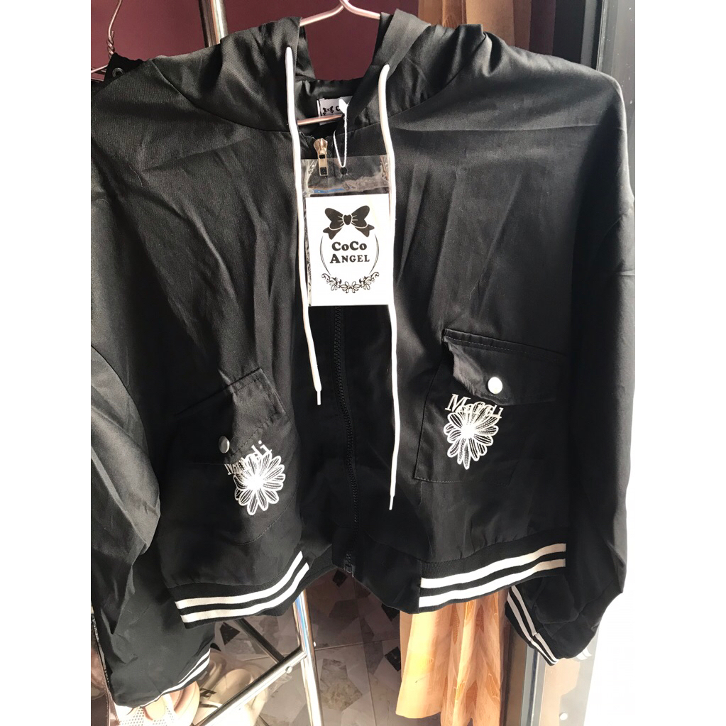 J Crop Hoddie (coco angel)