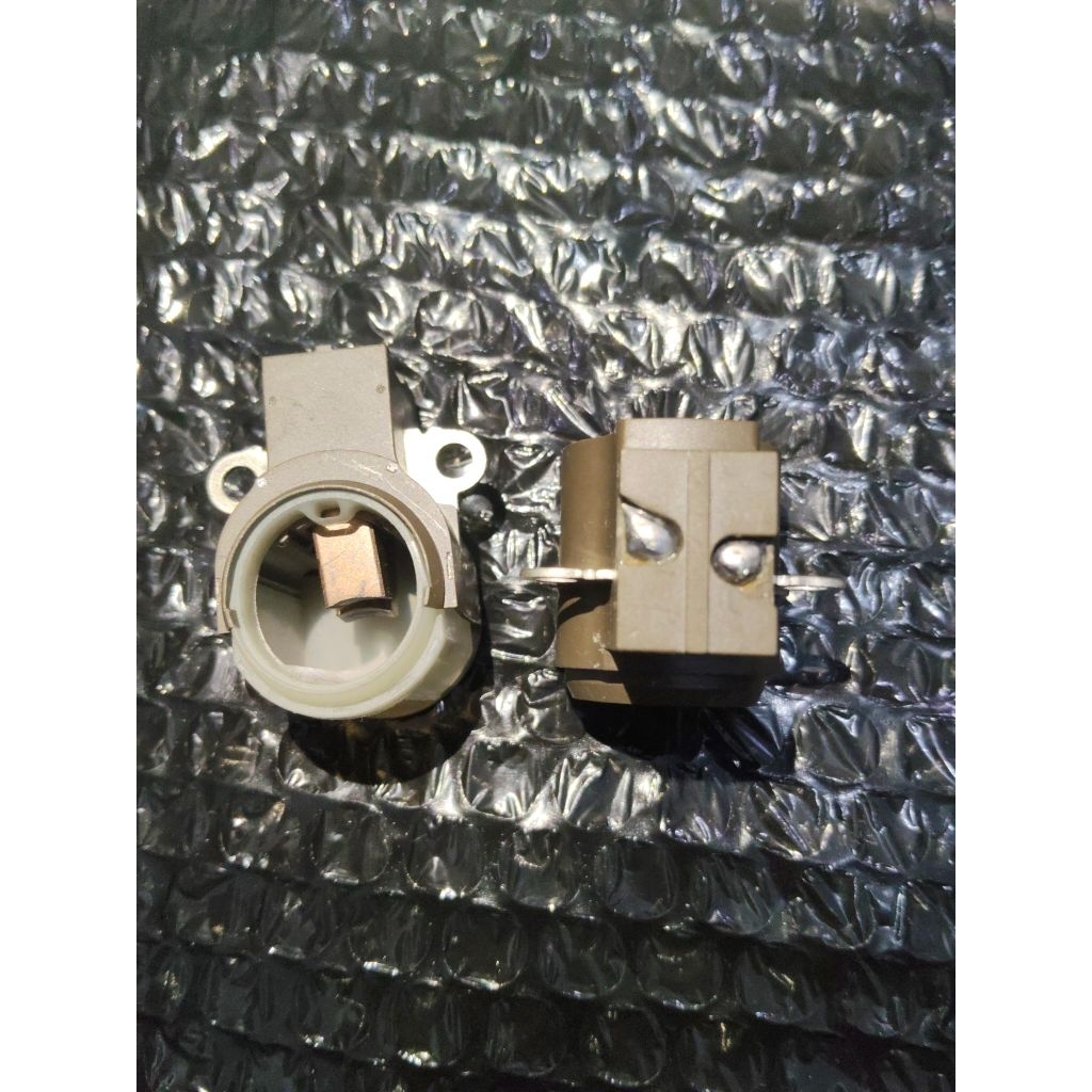 Carbon Brush Dinamo Ampere Pengisian Setrum Mobil