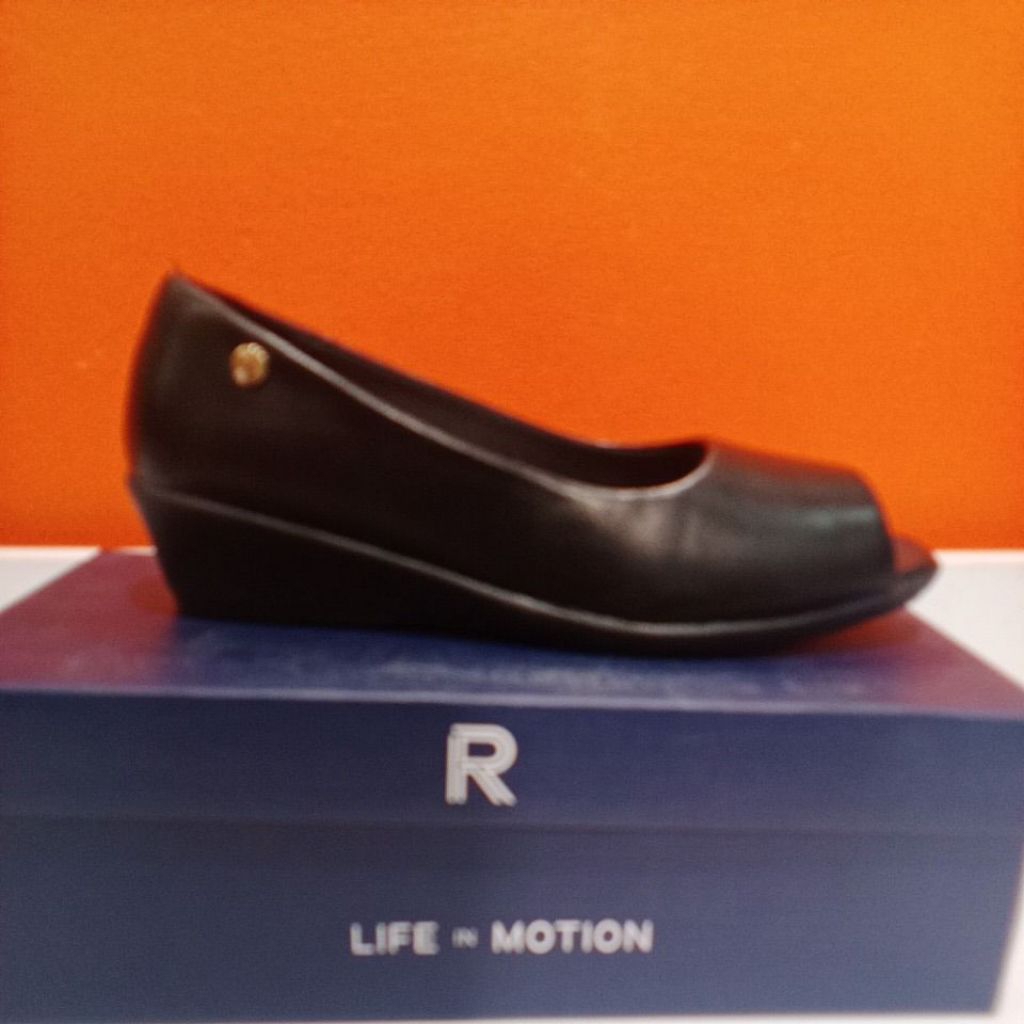 Sepatu wedges wanita Rockport Rcq Dante size 36 37