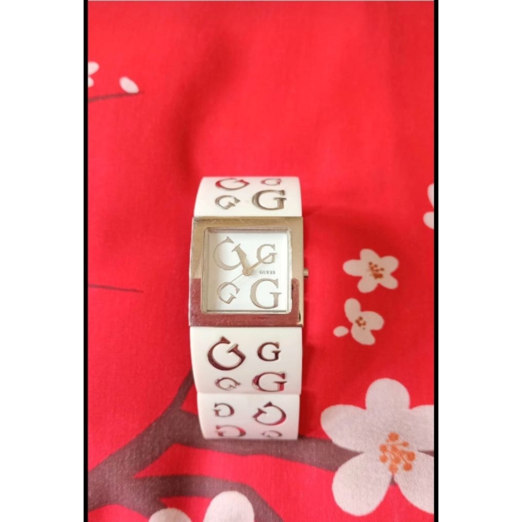 Jam tangan GUESS Preloved