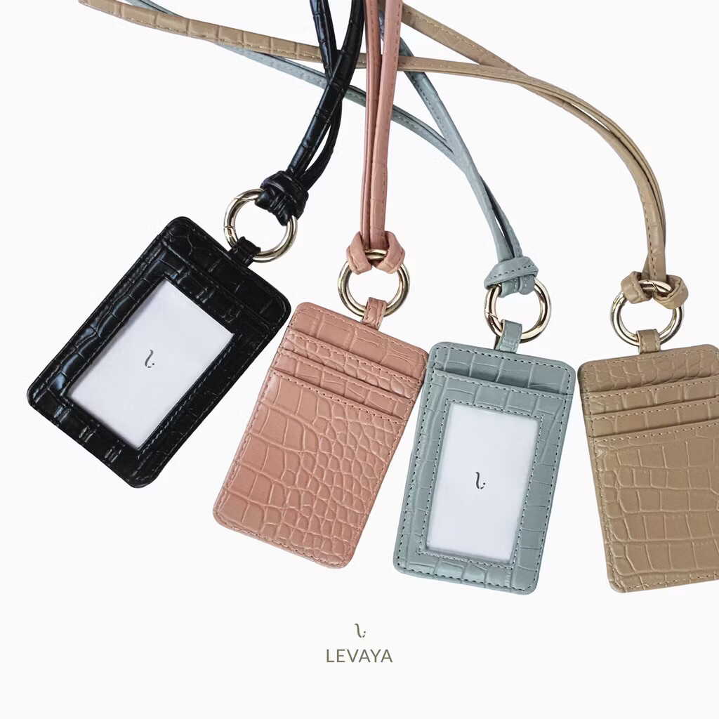

Levaya Lanyard Pink