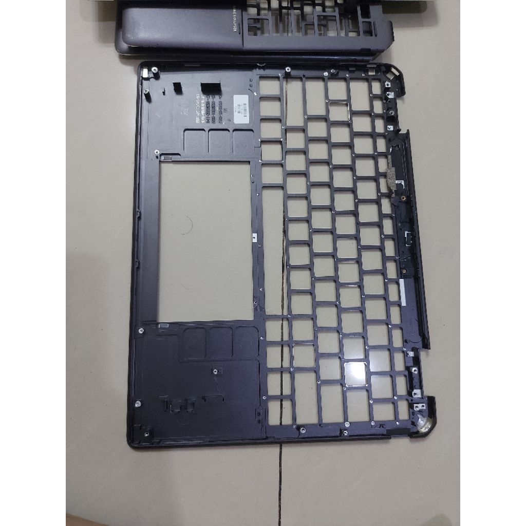 Palmrest Casing tengah Hp Spectre X360 14-ef N12209-001