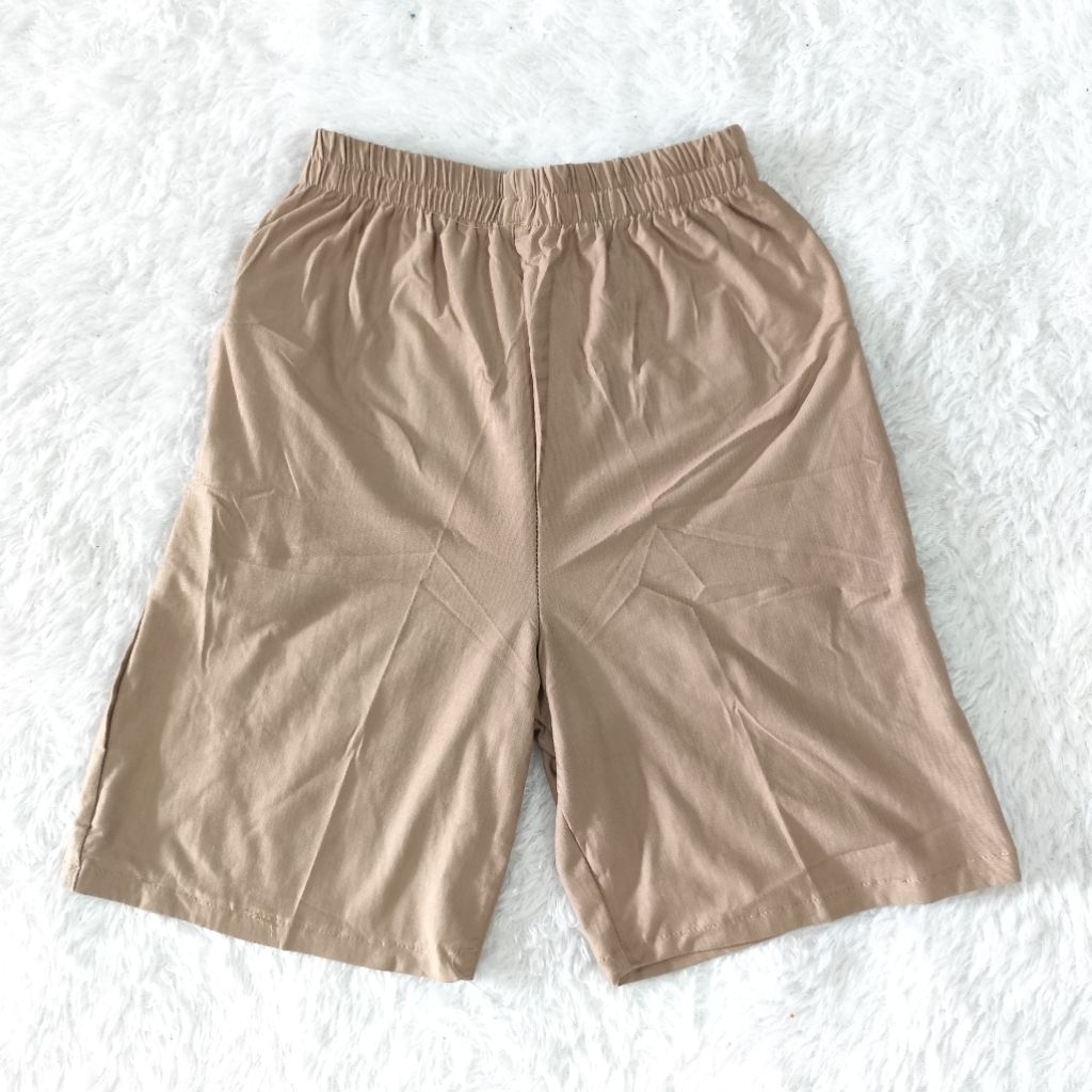 Celana pendek wanita katun