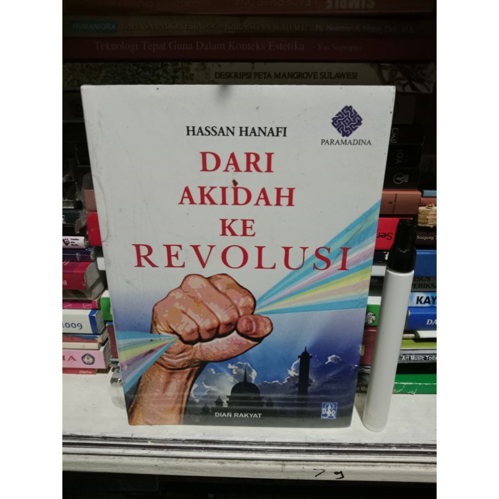 Buku dari akidah ke revolusi