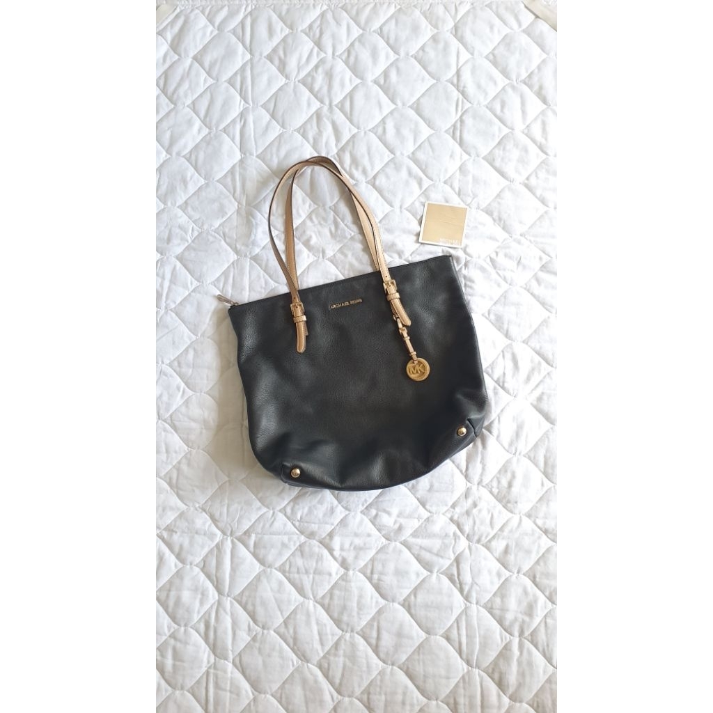 Michael Kors black Leather gold tote hand bag original authentic / MK michaelkors asli tas kulit wan