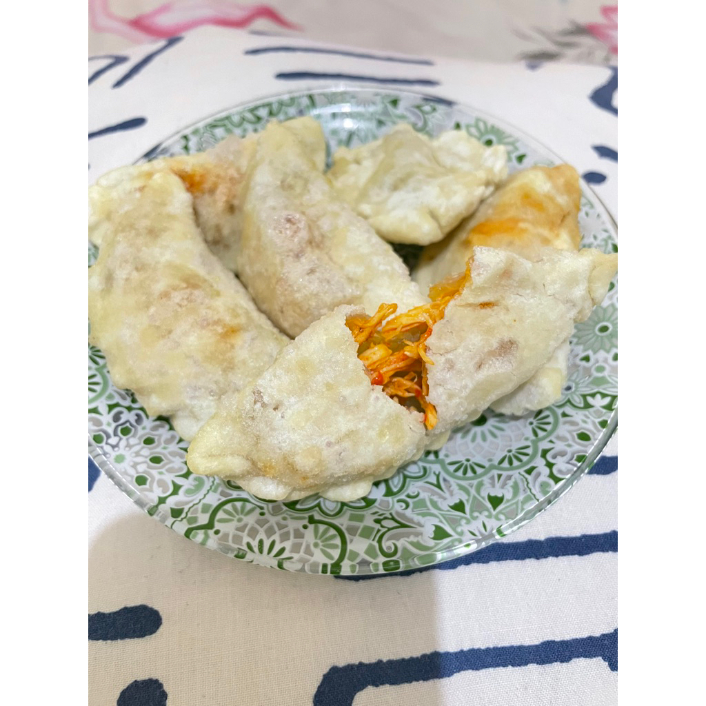 

Cireng isi Ayam suwir pedas isi 10 pcs (Frozen)