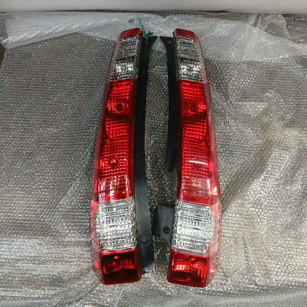 stoplamp/lampu belakang honda crv gen 2