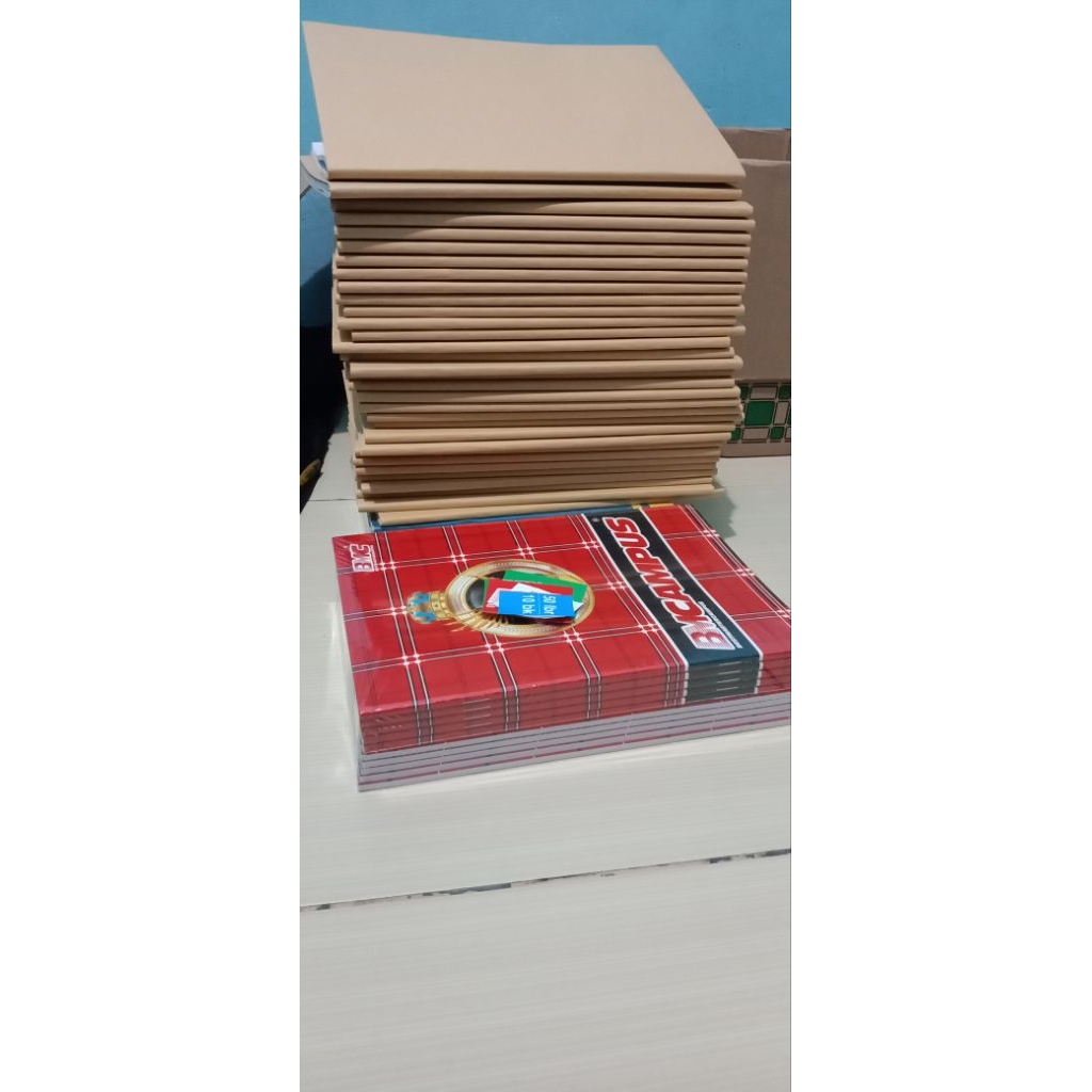 

buku tulis campus bmc isi 50 lembar sudah d sampul coklat dan sampul plastik