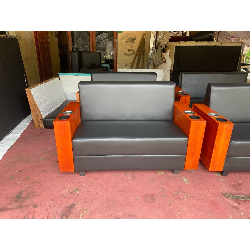Sofa rental PS custom | 140 CM + Asbak & Cup holder