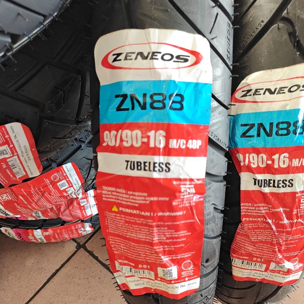 Ban luar zeneos tubeless 90/90-16 zn88