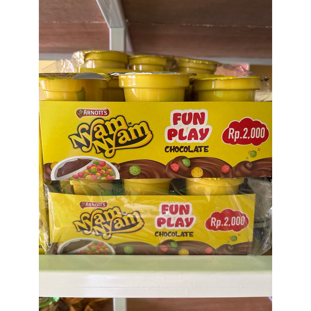 nyamnyam fun play coklat isi 12pcs grosir