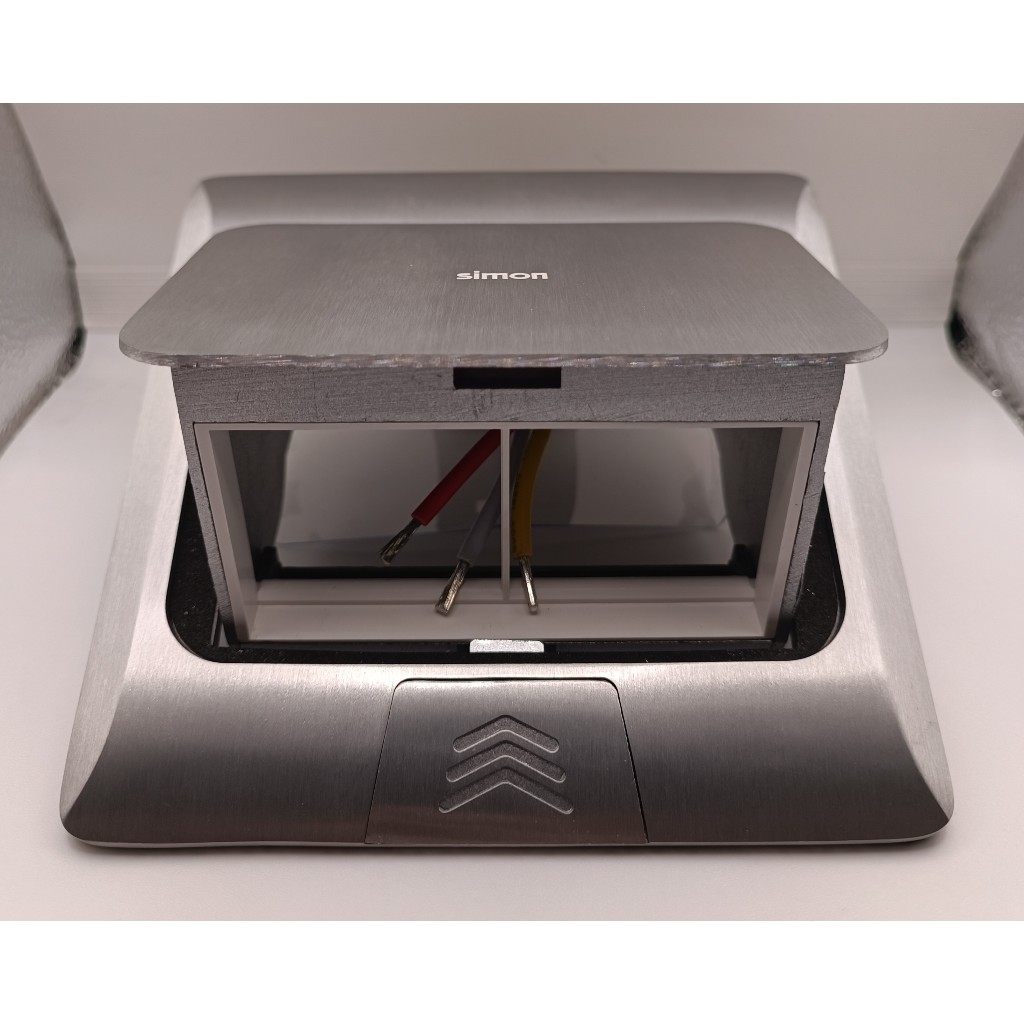 SIMON FLOOR OUTLET 146 (4M) + INBOWDOOS FLOOR