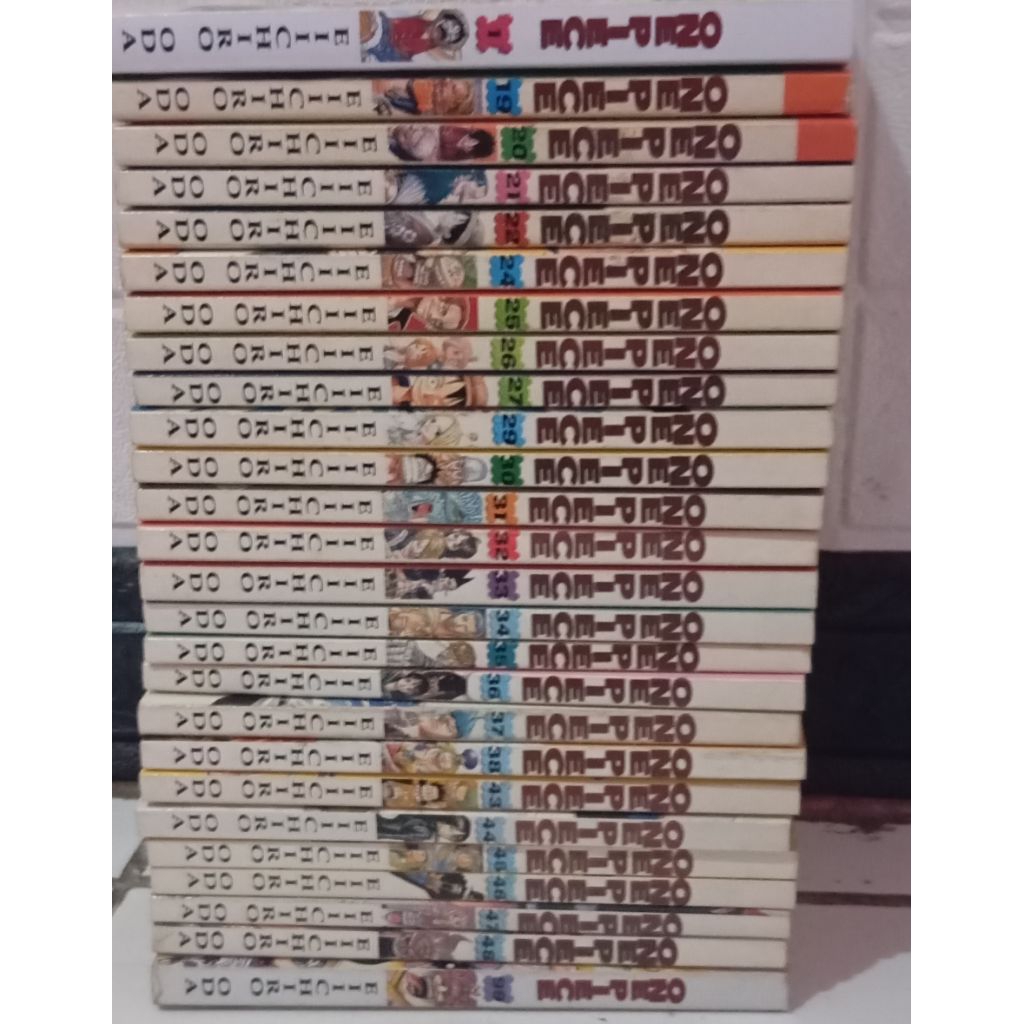 Komik One Piece Volume 1, 19-22, 23-38, 43-48, & 99 preloved