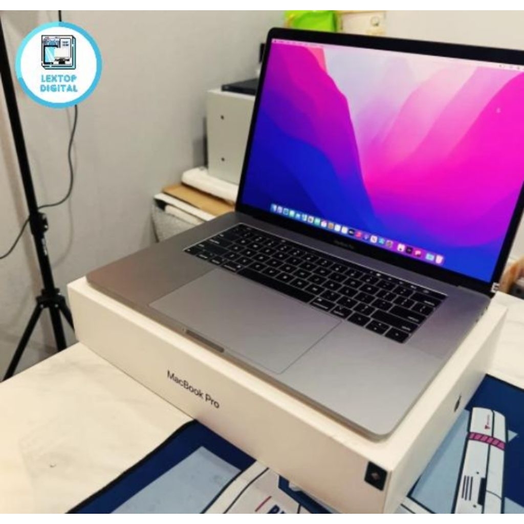 Macbook Pro  RETINA 2019 core i9