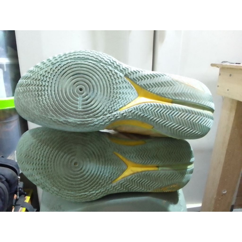 sepatu Li-Ning size 43