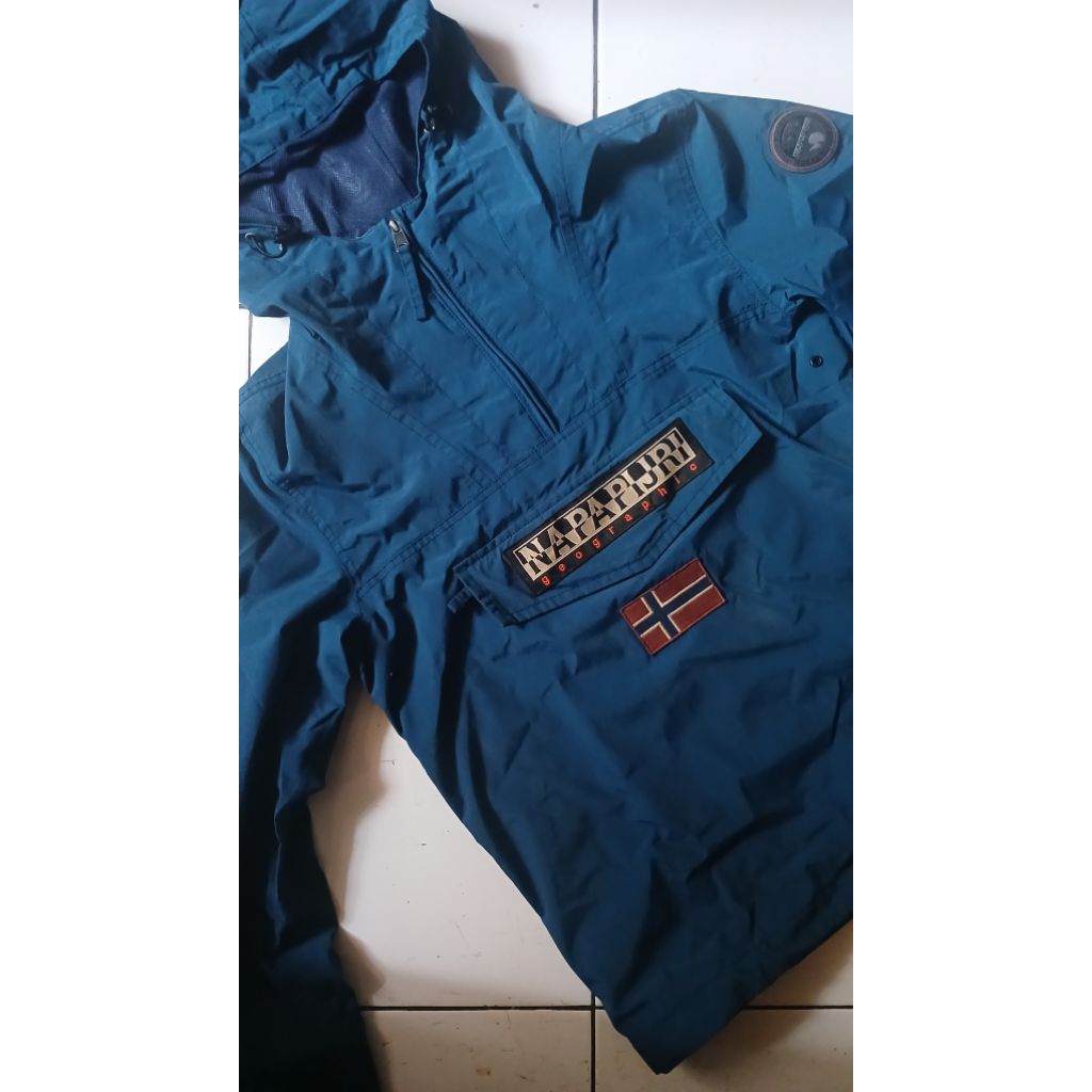 Napapijri rainforest summer blue ocean