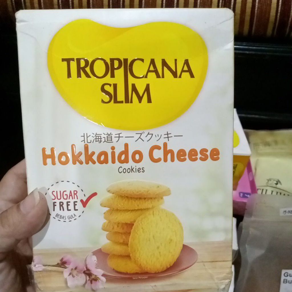

Tropicana Slim Hokkaido Cheese cookies