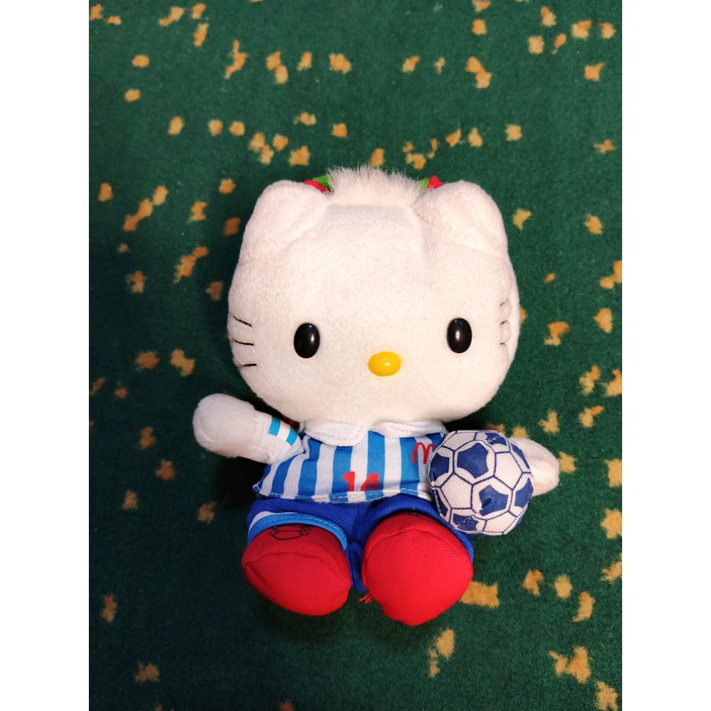 Hello Kitty Dear Daniel FIFA 2002 Argentina Mc Apple Pie Reversible Plush Doll
