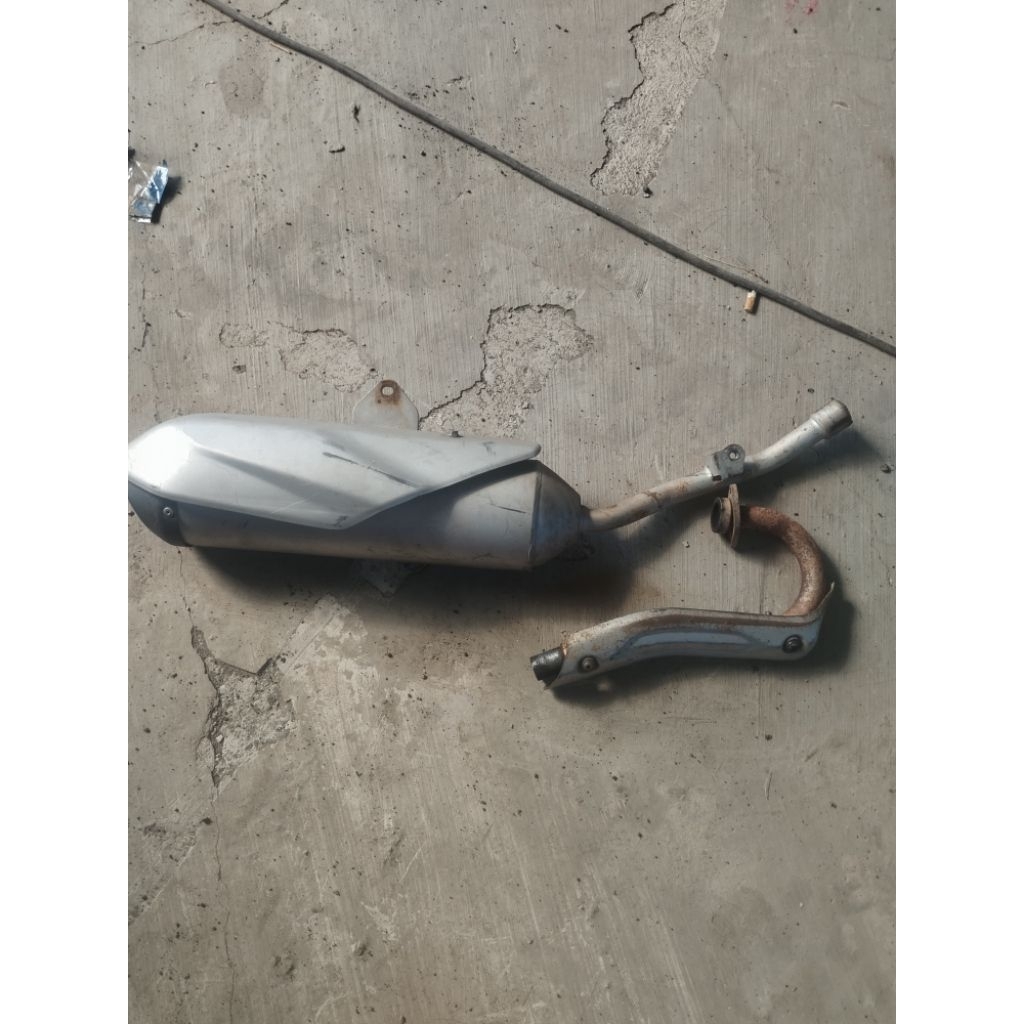 Knalpot original KLX 150 bekas