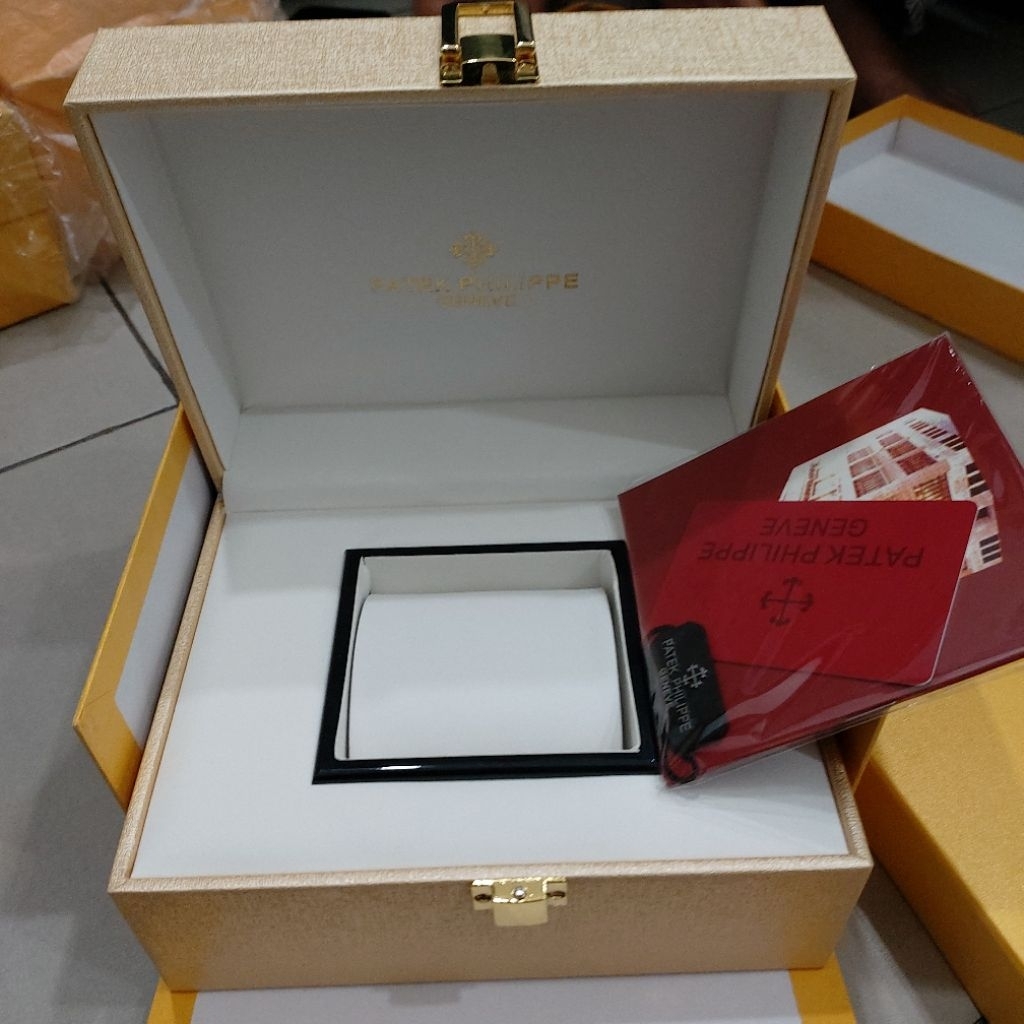 KOTAK JAM TANGAN BOX PATEK PHILIP ORIGINAL / BOX JAM TANGAN PATEK PHILIP ORIGINAL