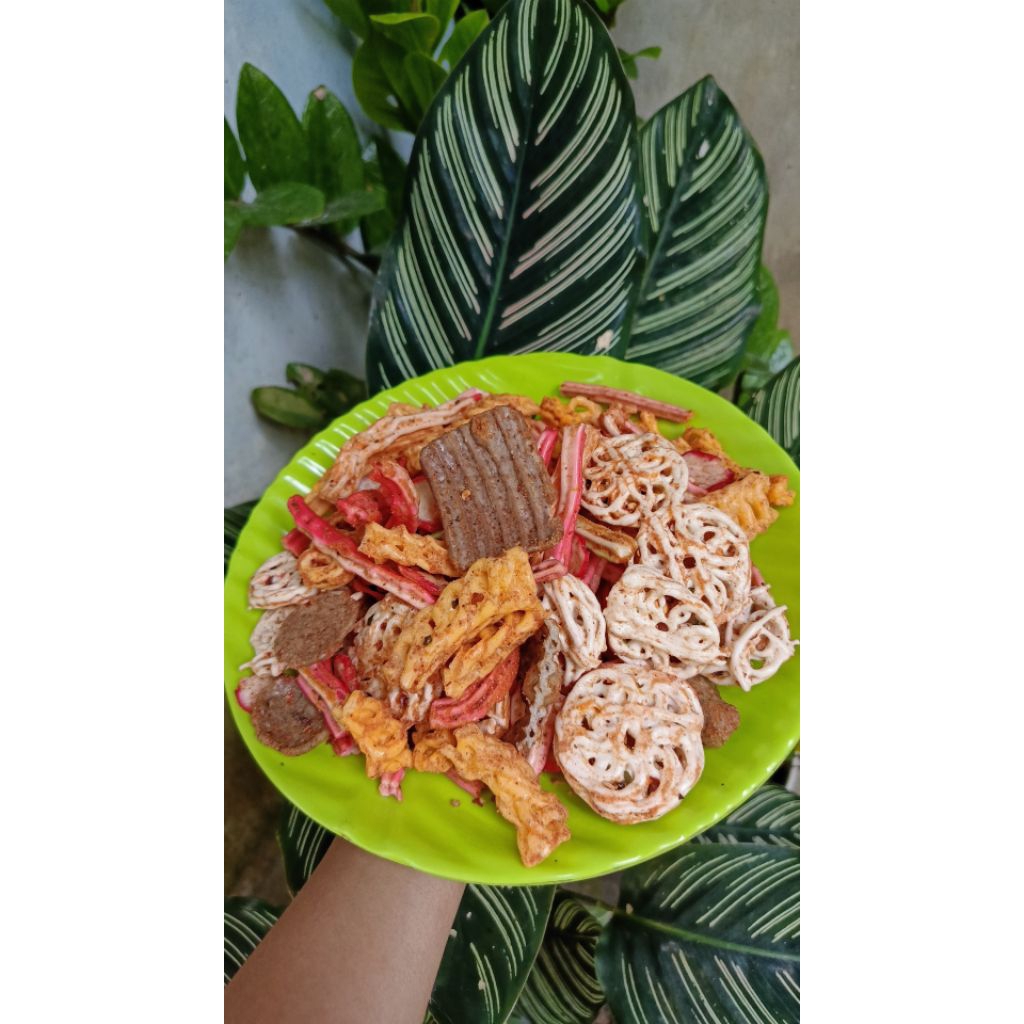 

500gr krupuk seblak campur pedas/seblak mix