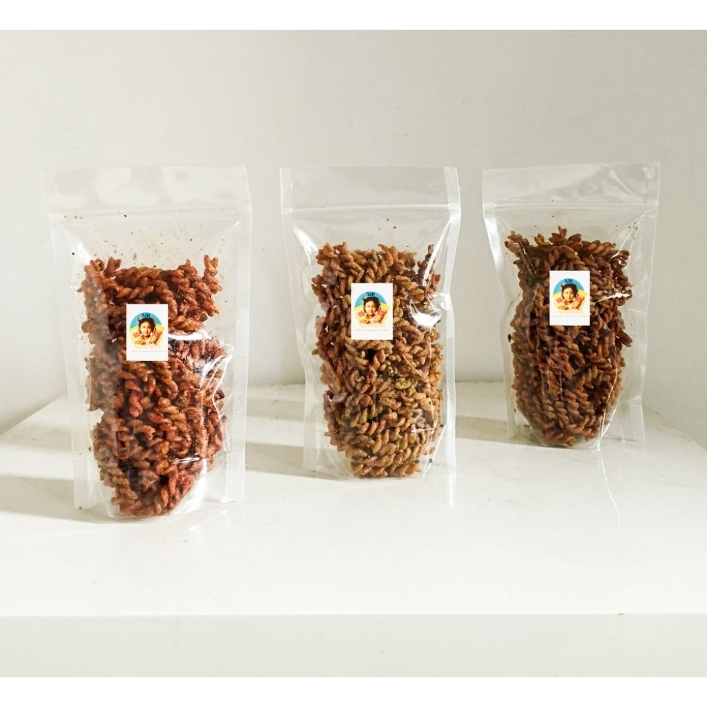 

Macaroni Spiral pedas, sedang, original daun jeruk