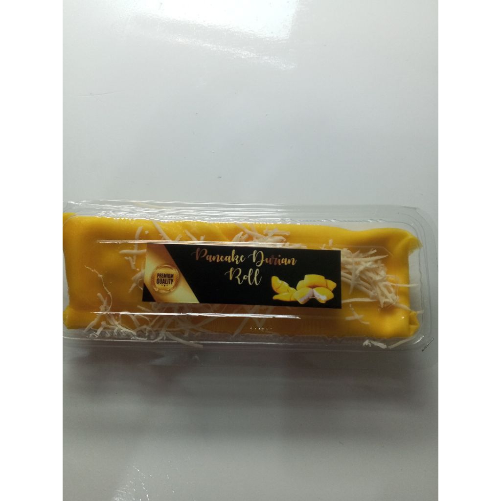

Pancake Durian Roll