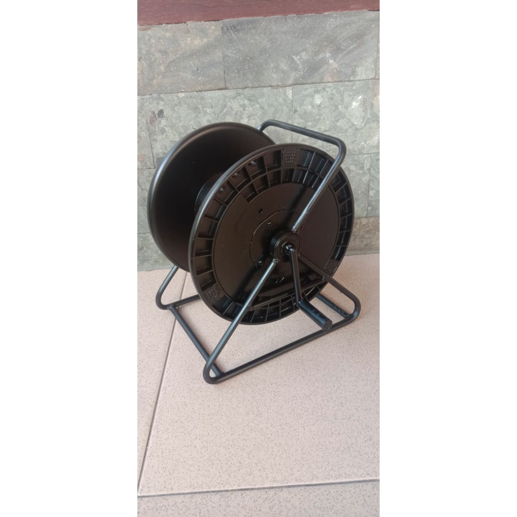 gulungan,oglekan tali/senar layang layang kecil