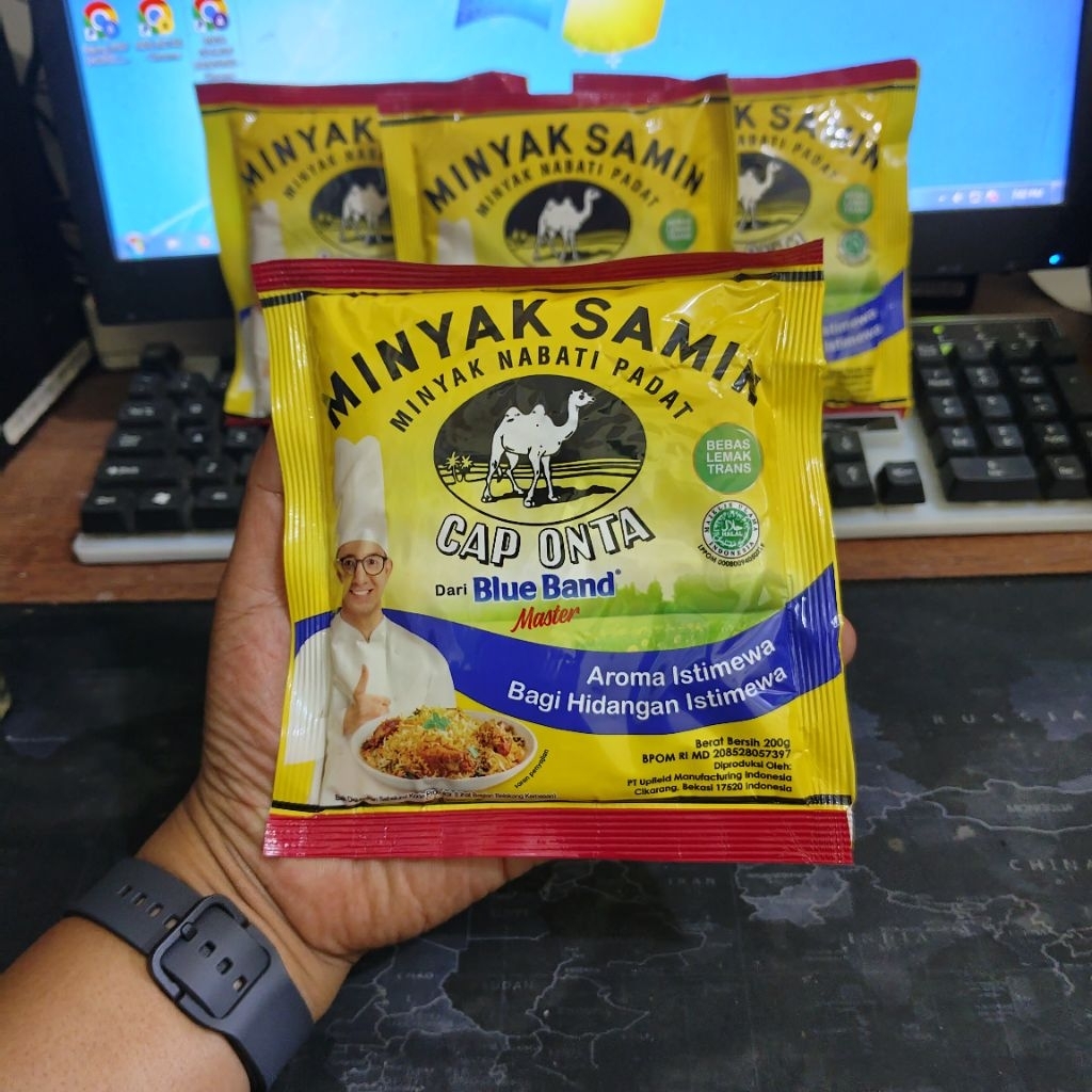 

Minyak SAMIN cap Onta Blueband 200gr