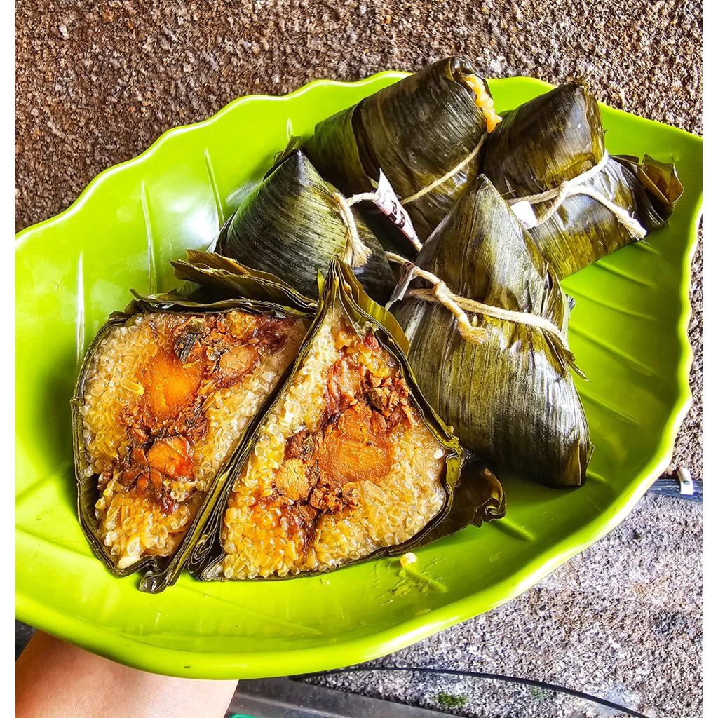 

Bakcang babi telor asin 1 ikat isi 5