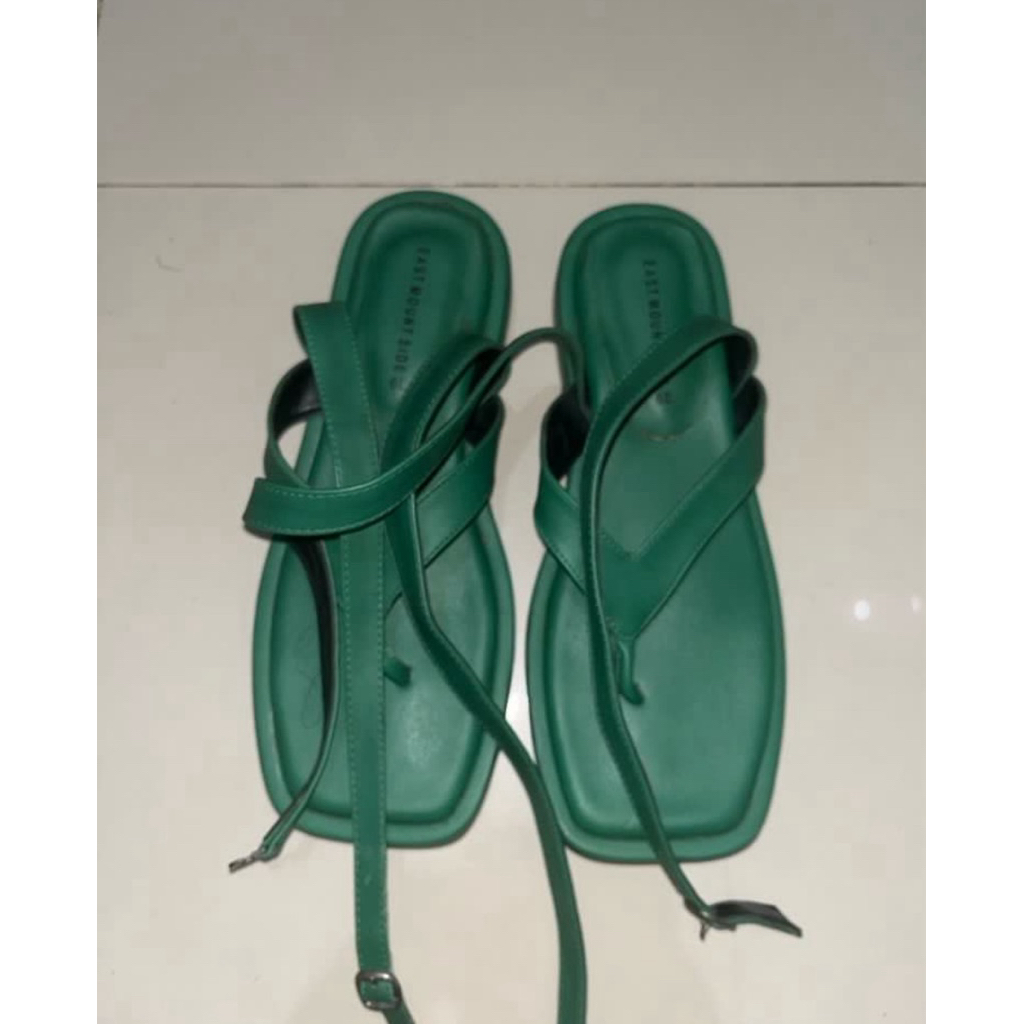 sandal east mount side