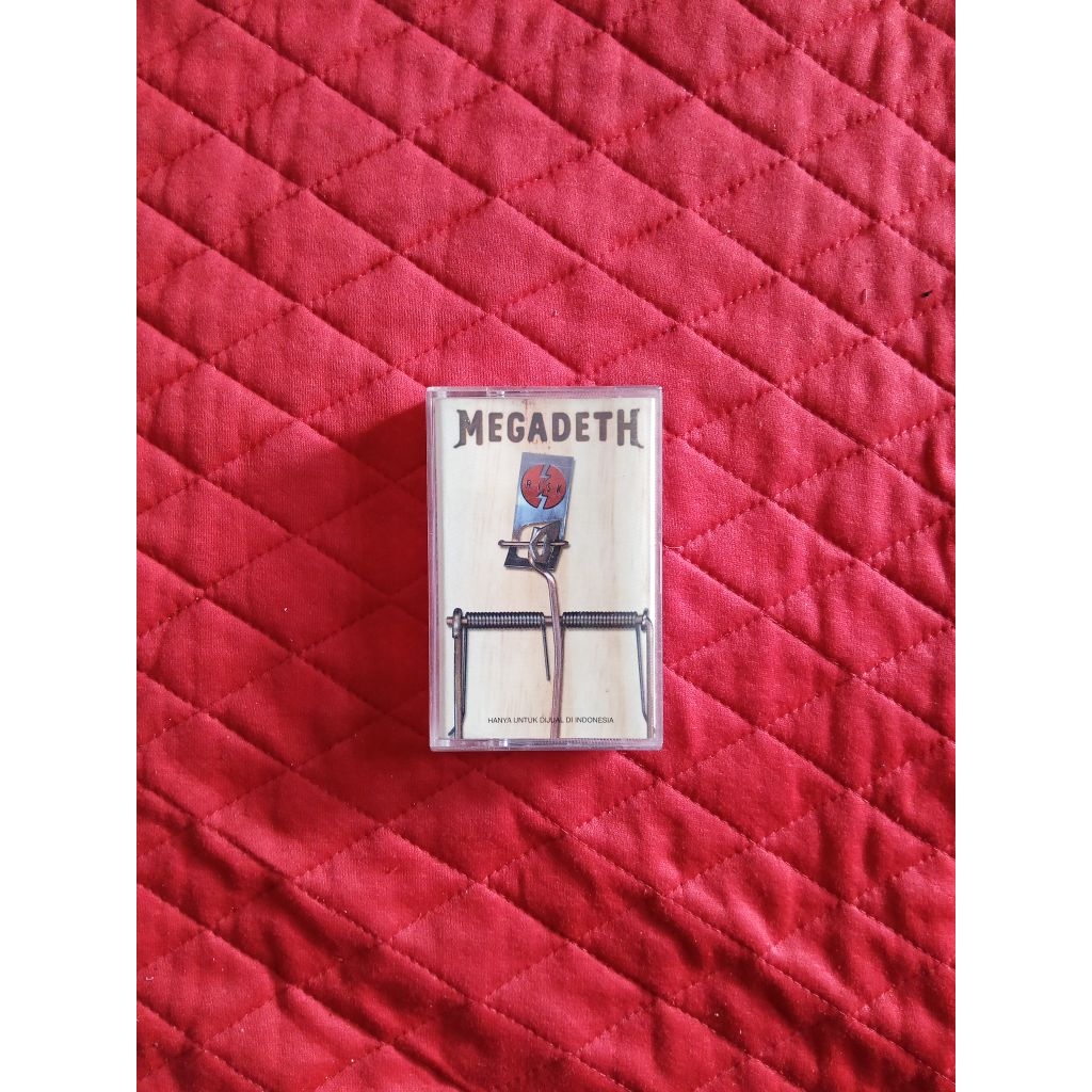 Kaset Megadeth Risk