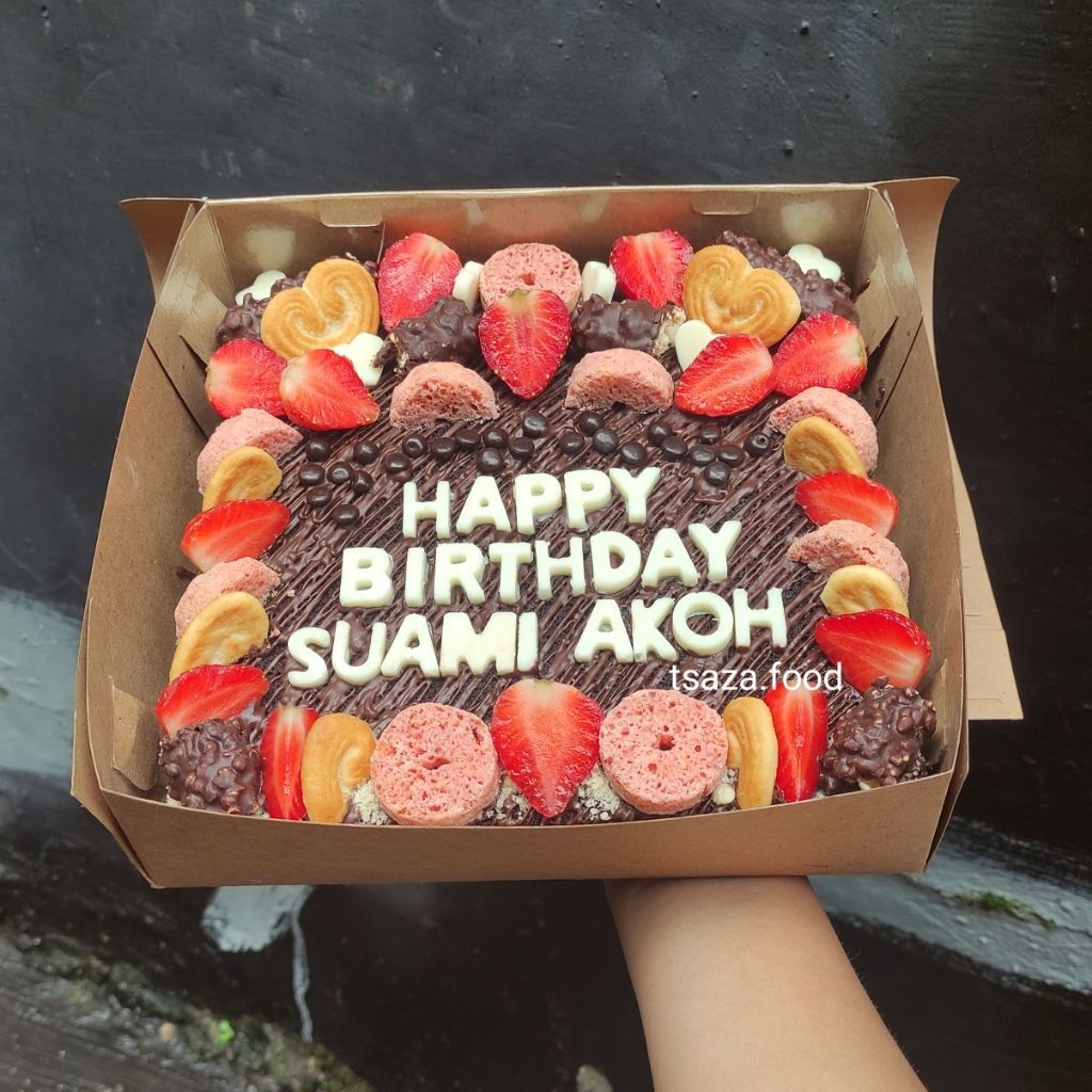 

Brownies Custom Cake Birthday