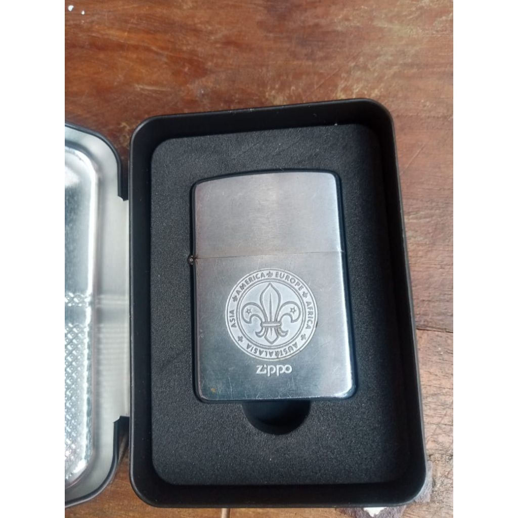 original Zippo Bradford center Romawi 1988