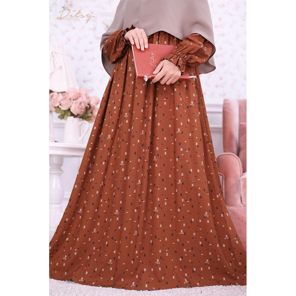 [SIAP KIRIM] NAVAE AMBER SIZE M BY DITSY EDISI JULI 2025