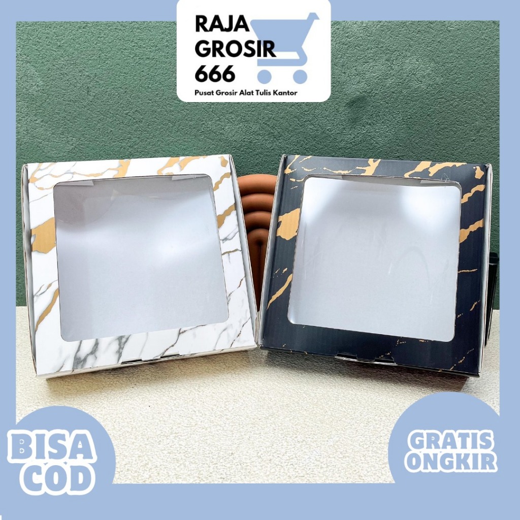 

BOX MIKA MARBLE HITAM DAN PUTIH UK 18X18X5 CM MN-1951 KOTAK KADO HAMPERS BAJU LEBARAN SINCIA NATAL TAHUN BARU SOUVERNIR PESTA