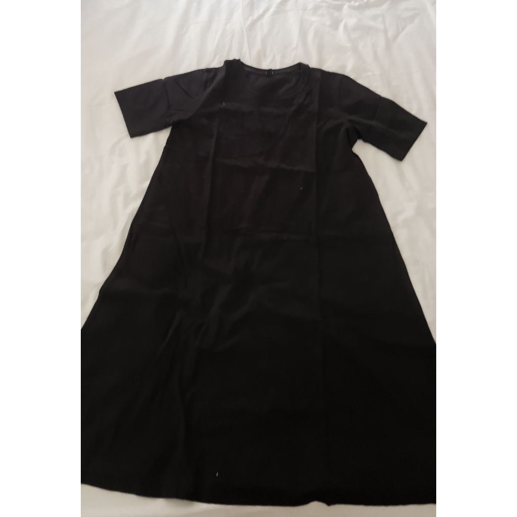 Dress Panjang Uniqlo