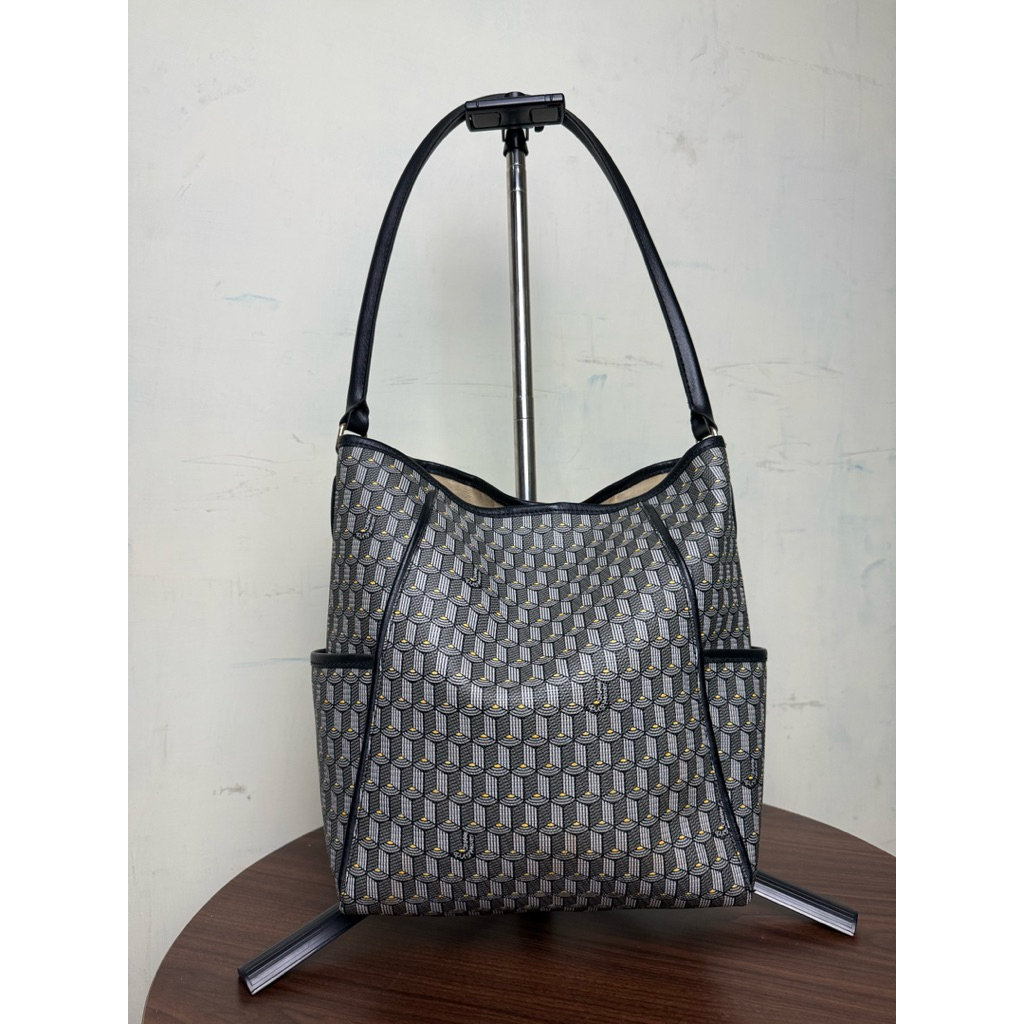 Cesare Paciotti hobo bag