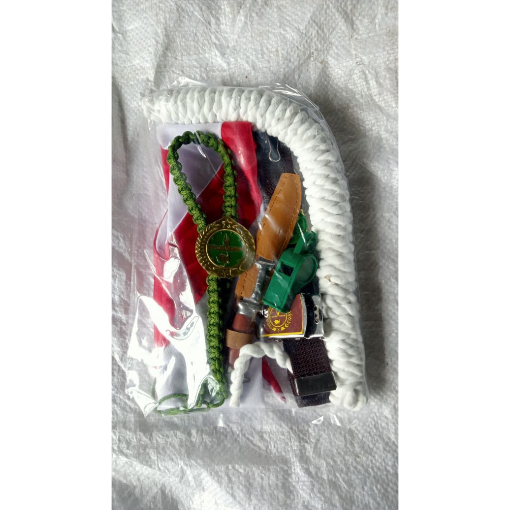 Alat Set Lengkap Siaga Putra Putri SD Perlengkapan Sekolah