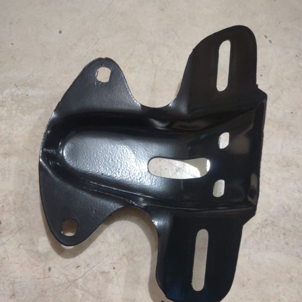 DUDUKAN  PLAT NOMOR BELAKANG MOTOR CB