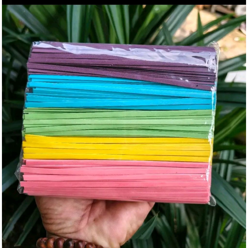 

Snack Lidi Gepeng Manis Warna Warni 1kg | Mie Gepeng Jadul Viral | Cemilan Renyah Kekinian