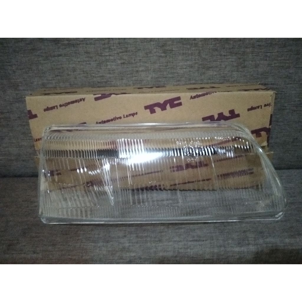 Mika kaca headlamp lampu depan honda grand Civic thn 1987 1988 sebelah kanan RH