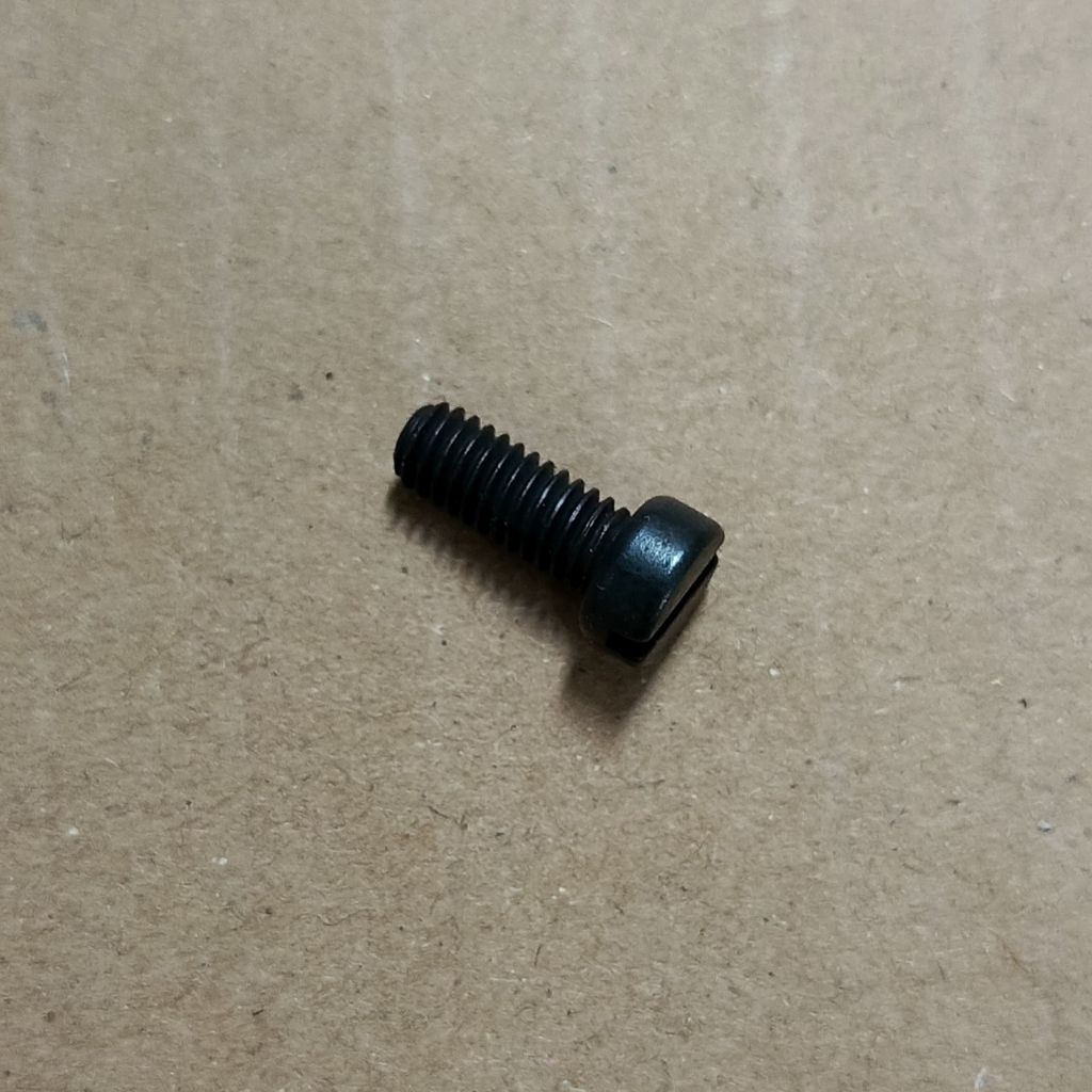 baut sepatu mesin jahit warna hitam/putih