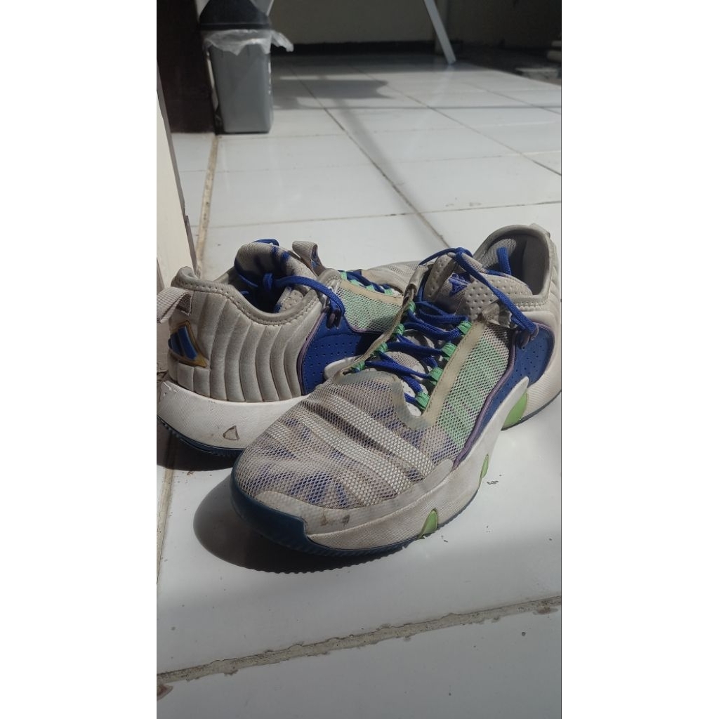 Adidas Trae Unlimited - Sepatu Basket Original Second