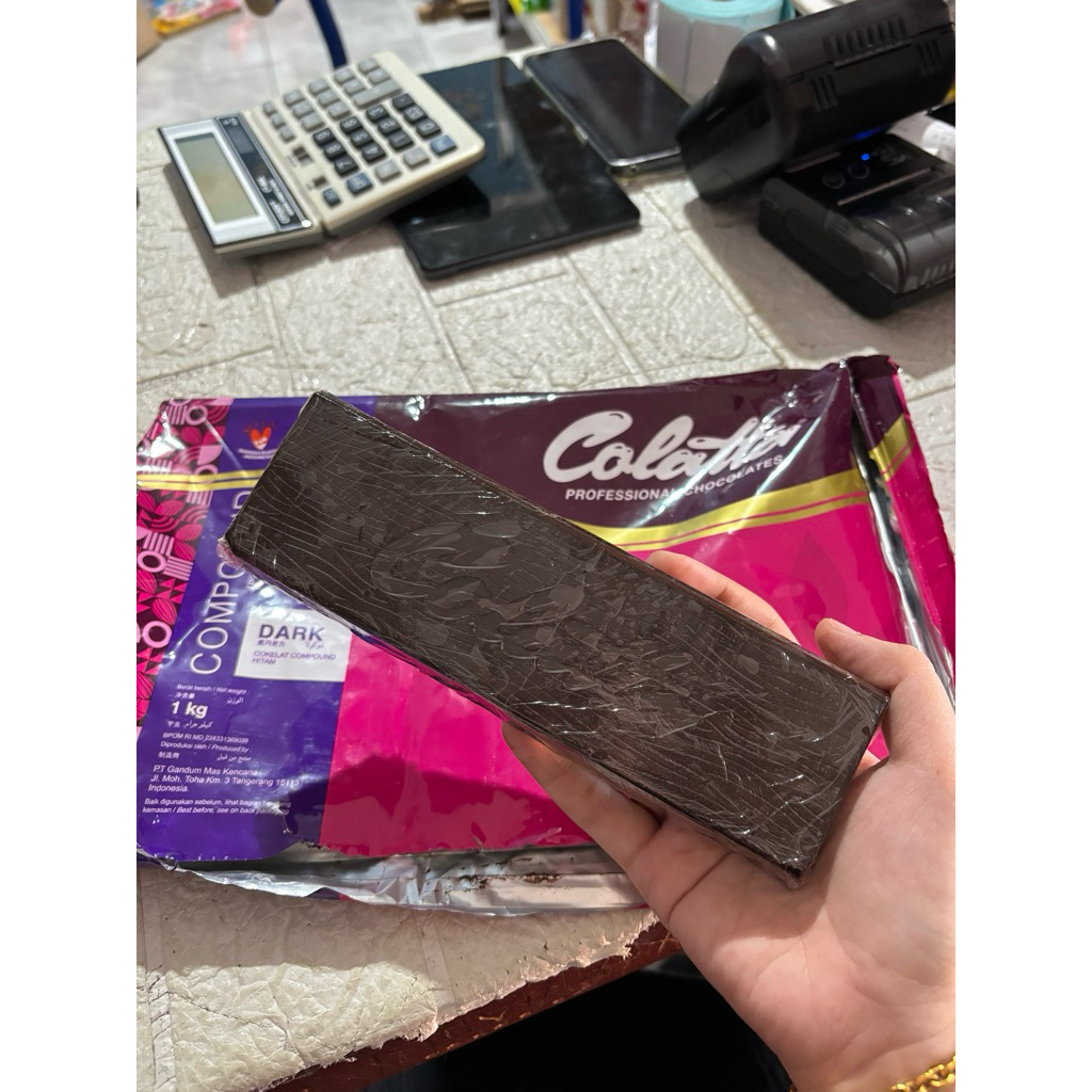 

Colatta compund batangan 250gr